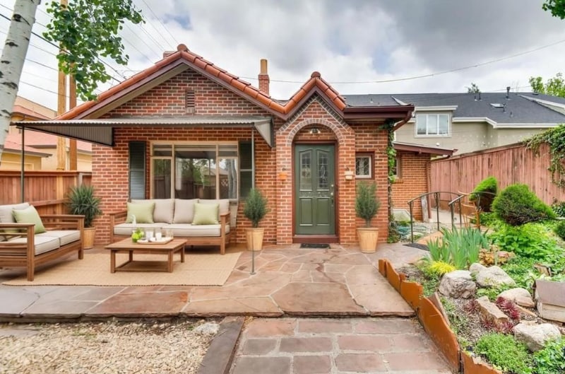 Primary Photo - 3825 E 2nd Ave