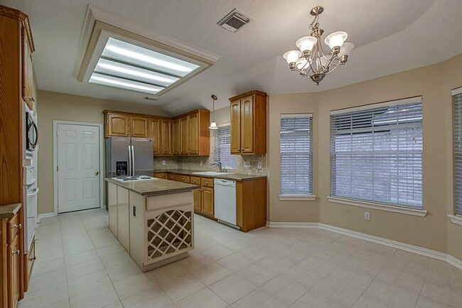 Building Photo - 50 Vista Cove Dr