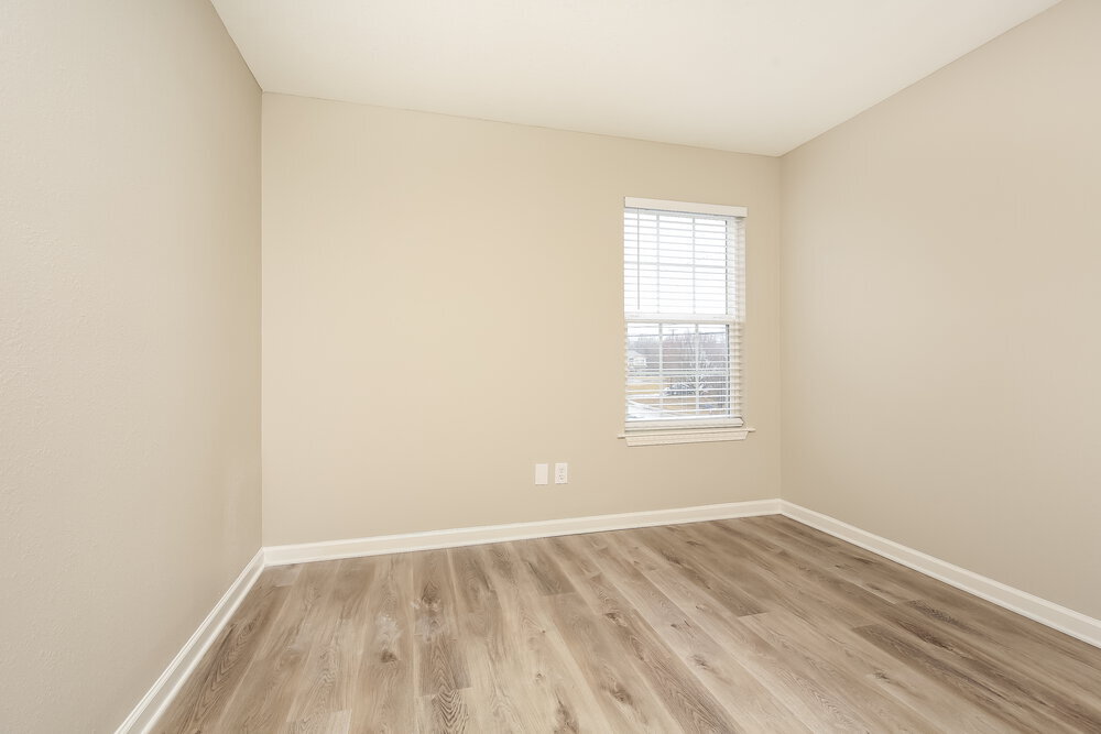 Building Photo - 141 Lyndhurst Dr