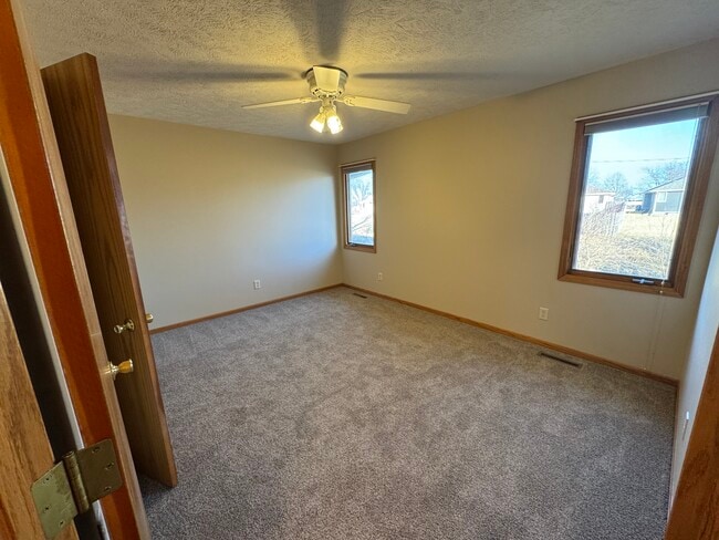 Building Photo - 2524 N Buckingham Rd