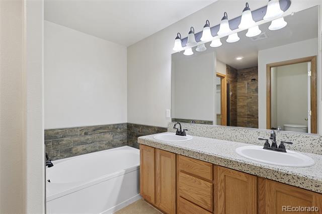 Building Photo - 3822 Pronghorn Meadows Cir