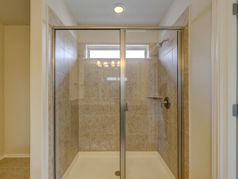 Building Photo - 14004 Eucalyptus Bnd