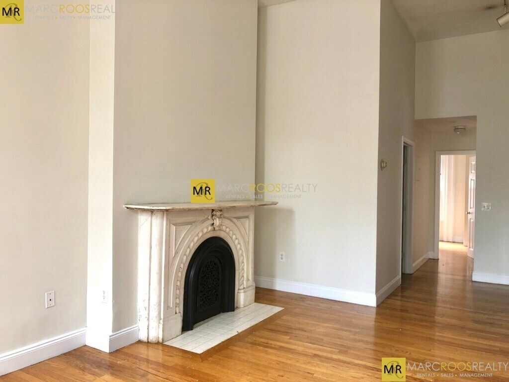 Building Photo - 678 Tremont St