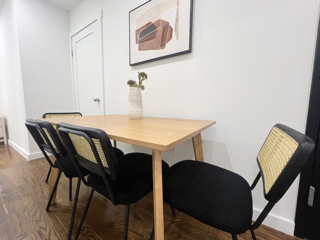 Building Photo - 18 Avenue B