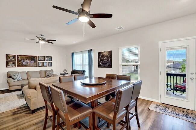 Building Photo - 339 Quinton Bnd