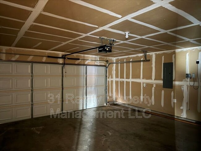 Building Photo - 1415 Swan Ridge Dr