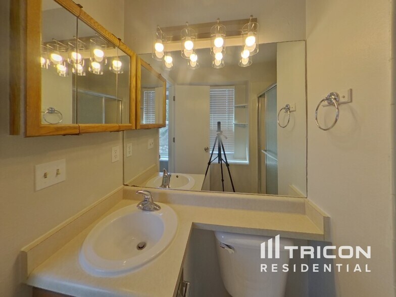 Building Photo - 4336 Anvil Dr