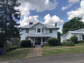 Building Photo - 1736 15th Ave S