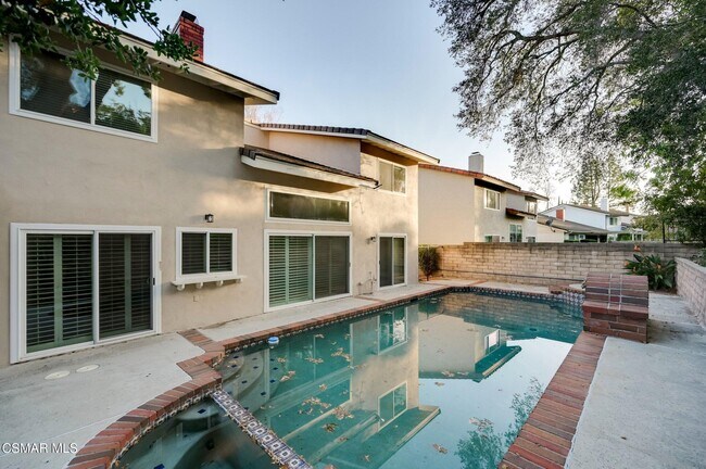 Building Photo - 681 Triunfo Canyon Rd