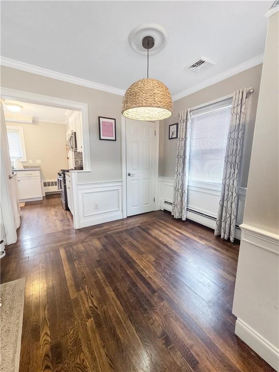 Building Photo - 10 Brayton Ave