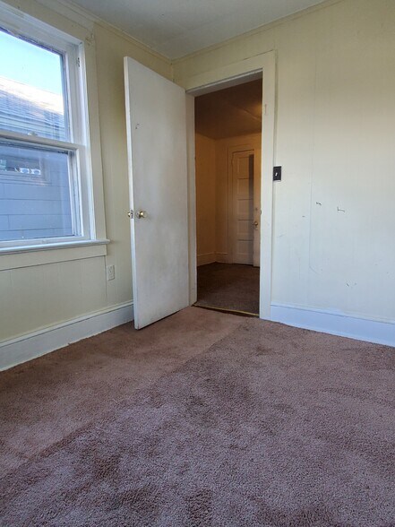 Additional Half-Room facing door - 53 Orchard St