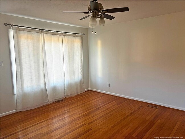 Building Photo - 854 Stoneykirk Dr