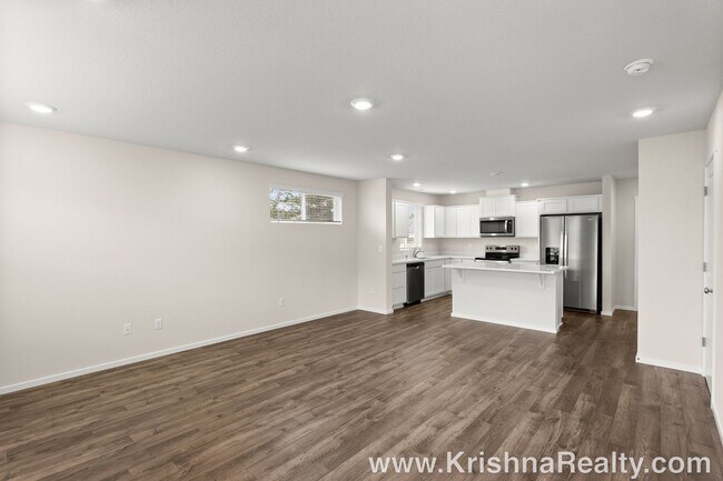 Building Photo - Modern 1-Year-Old NEW CONSTRUCTION 3 BR, 2.5 BA DR Horton Townhome with Community Playground