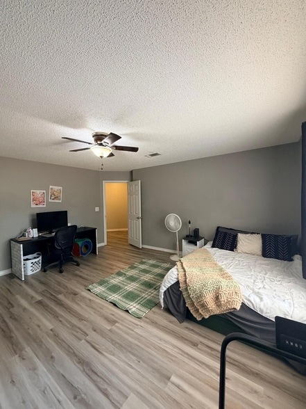 Building Photo - 205 Villacrest Dr