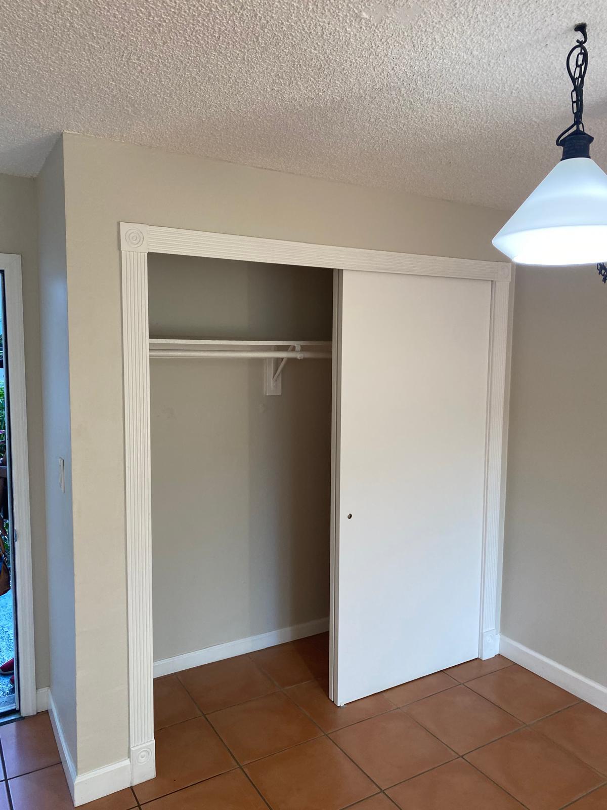 Building Photo - 1725 W 60th St