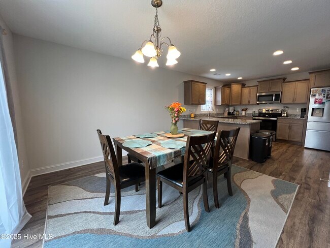 Building Photo - 629 Indigo Johnston Dr