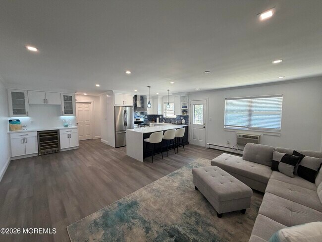 Building Photo - 135 Wharfside Dr