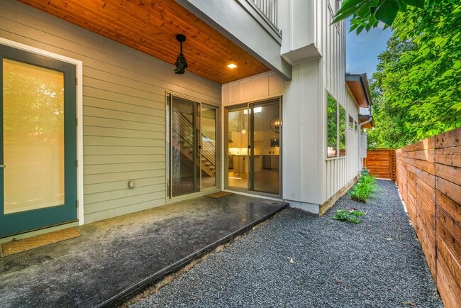 Building Photo - 4313 Banister Ln