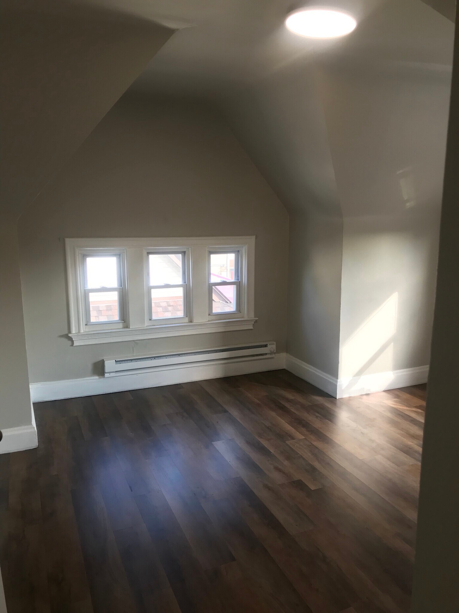 Building Photo - 464 Teece Ave