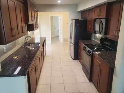 Building Photo - 9217 Knoll Crest Loop