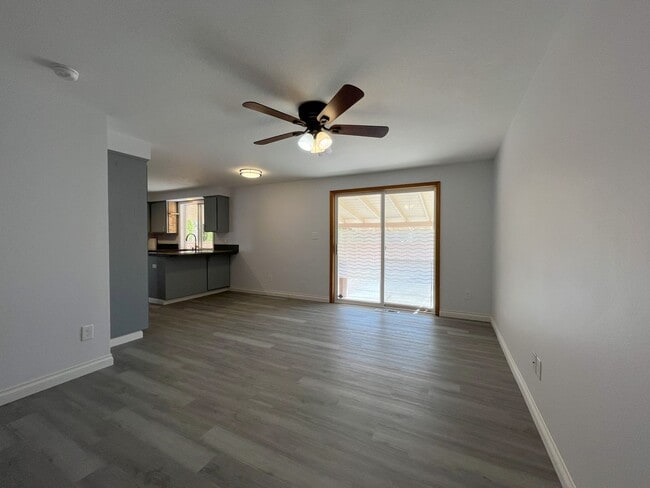 Building Photo - Spacious 4-Bedroom, 2.5-Bathroom Home with...