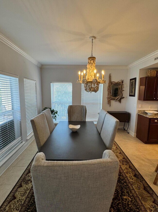 Building Photo - 1732 W County Hwy 30A