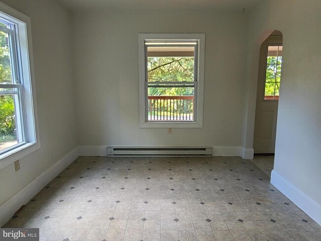 Building Photo - 693 Lancaster Pike