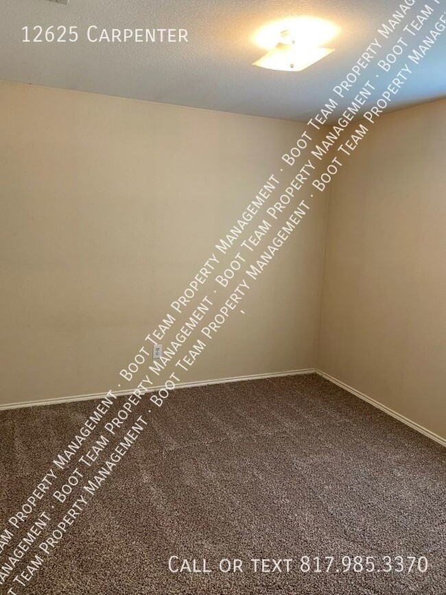 Building Photo - 12625 Carpenter-