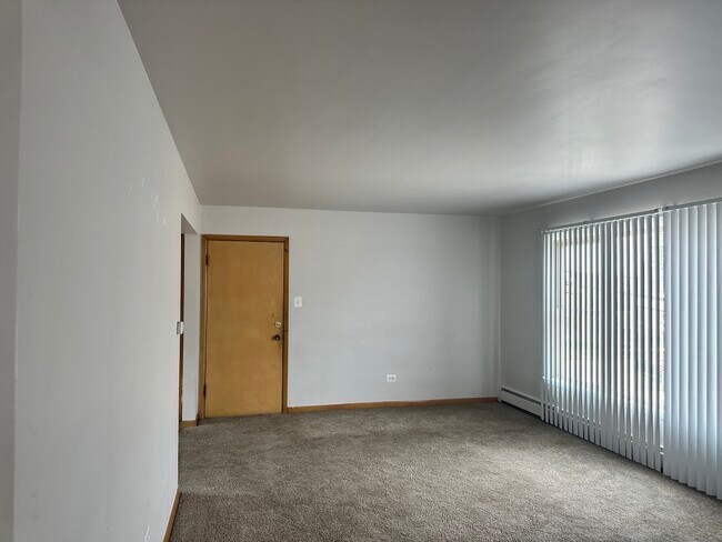 Building Photo - 6151 76th Ave