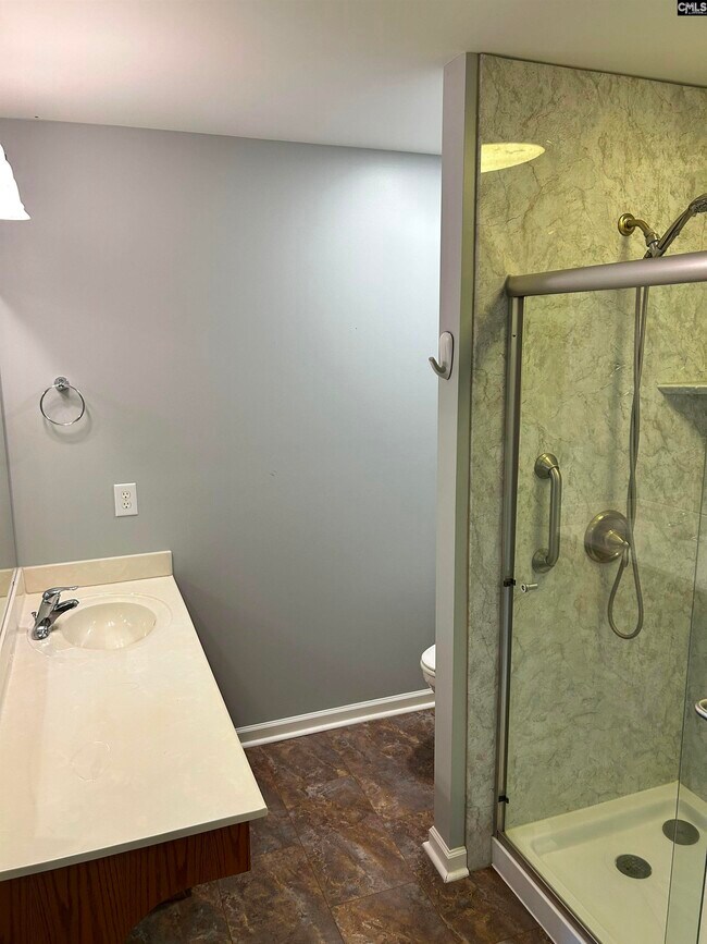 Building Photo - 168 Regency Dr