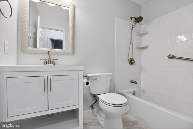 Building Photo - 2323 Springdale Ln