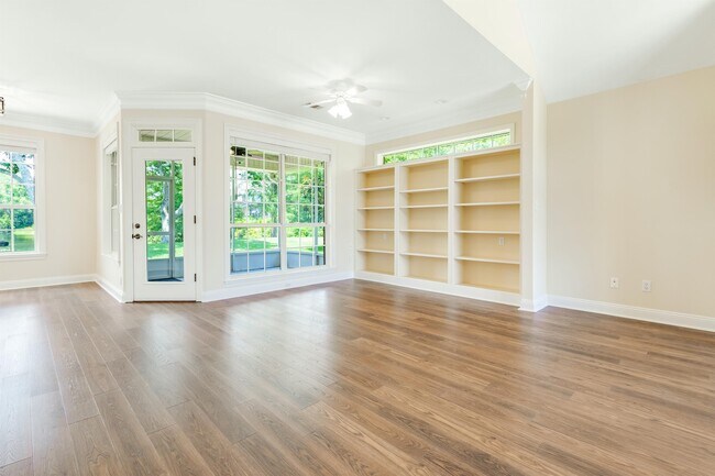 Building Photo - 4485 Turnberry Pl