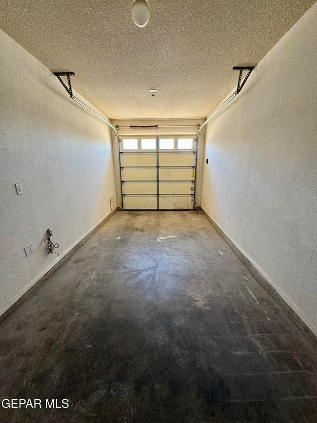 Building Photo - 5916 Cielo Del Rey Pl