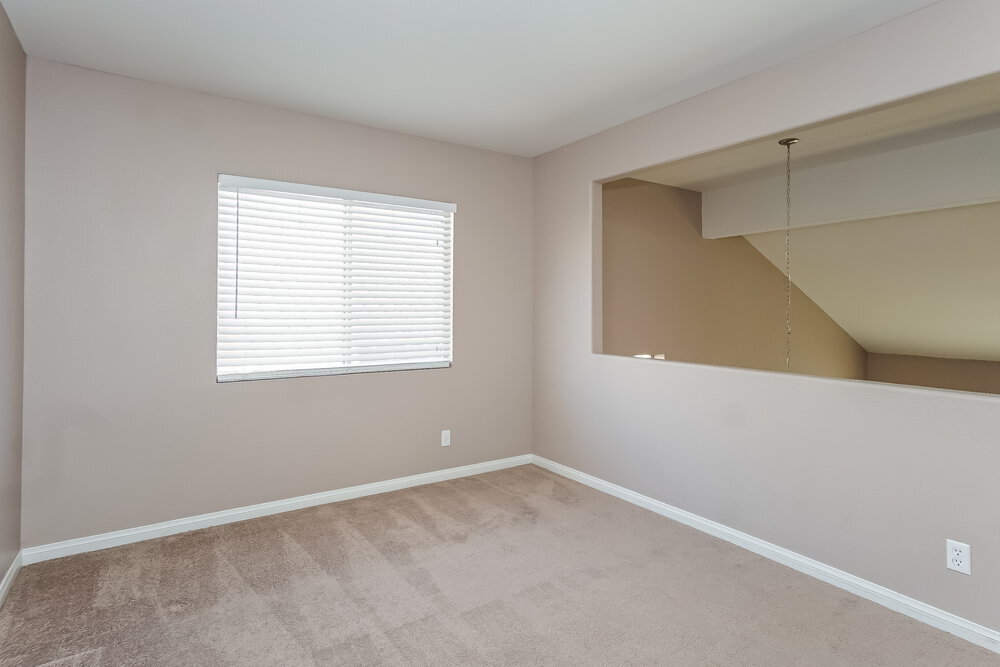 Building Photo - 271 Bluefield Ln
