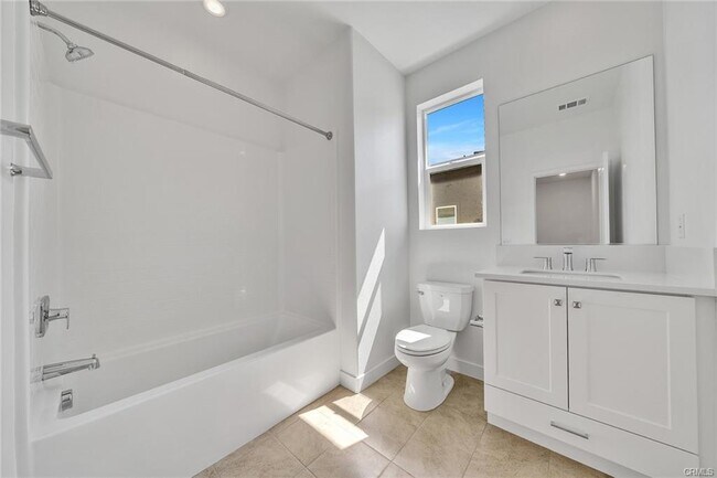 Primary Photo - 129 Biome