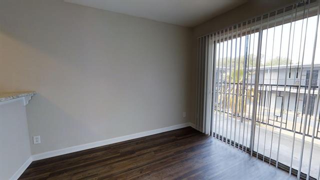 Building Photo - 5515 Gaston Ave