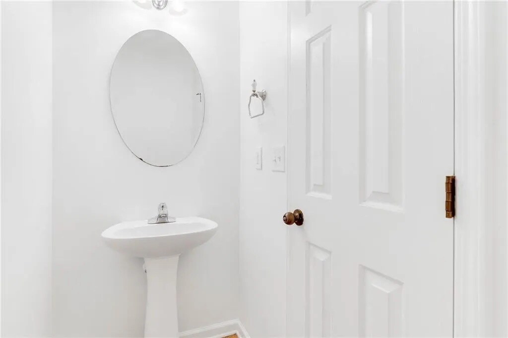 Building Photo - Room in Townhome on Hill Station Ct