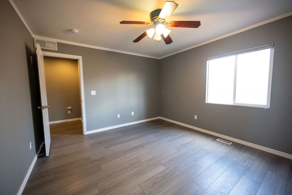 Building Photo - 350 Plowman Ct