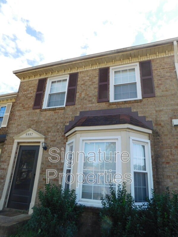 Building Photo - 5557 Old Guard Crescent