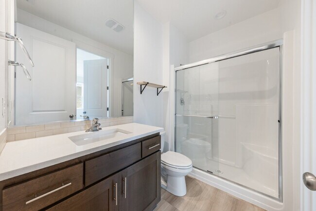 Building Photo - Large Recent Construction Home with Bonus Room!