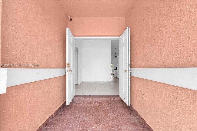 Building Photo - 8915 NW 164th St