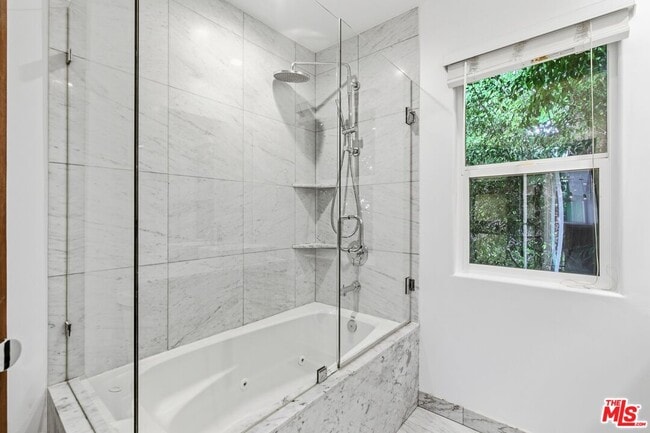 Building Photo - 3476 Troy Dr