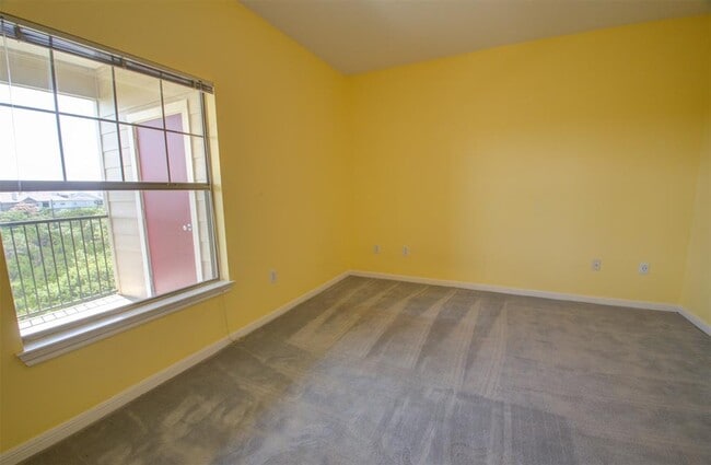 Building Photo - 2320 Gracy Farms Ln