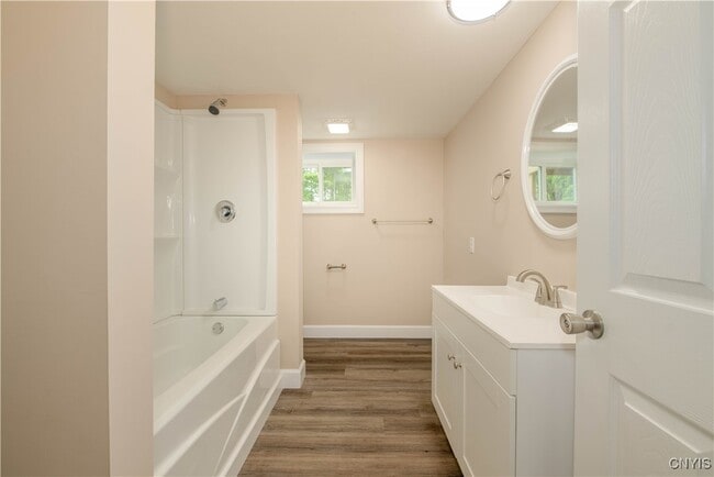 Building Photo - 141 Engles Rd