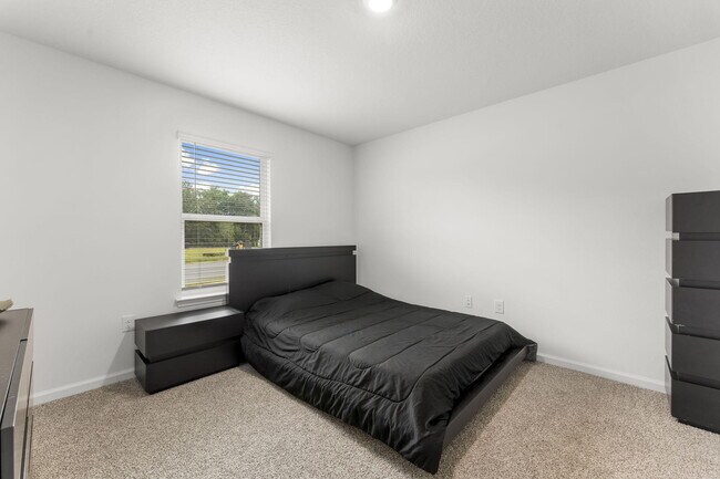 Building Photo - 255 Riverwalk Cir