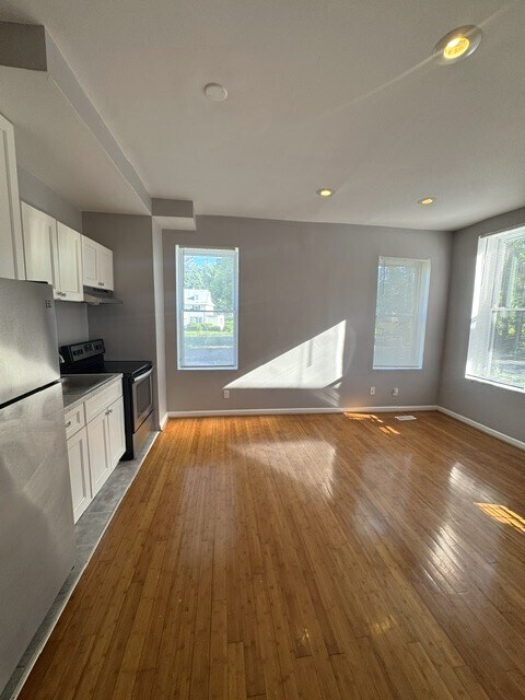 Building Photo - 2101 Chelsea Terrace