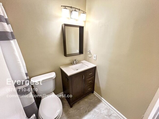 Building Photo - 4-Bedroom, 3.5-Bath Home in a Relaxing Nei...