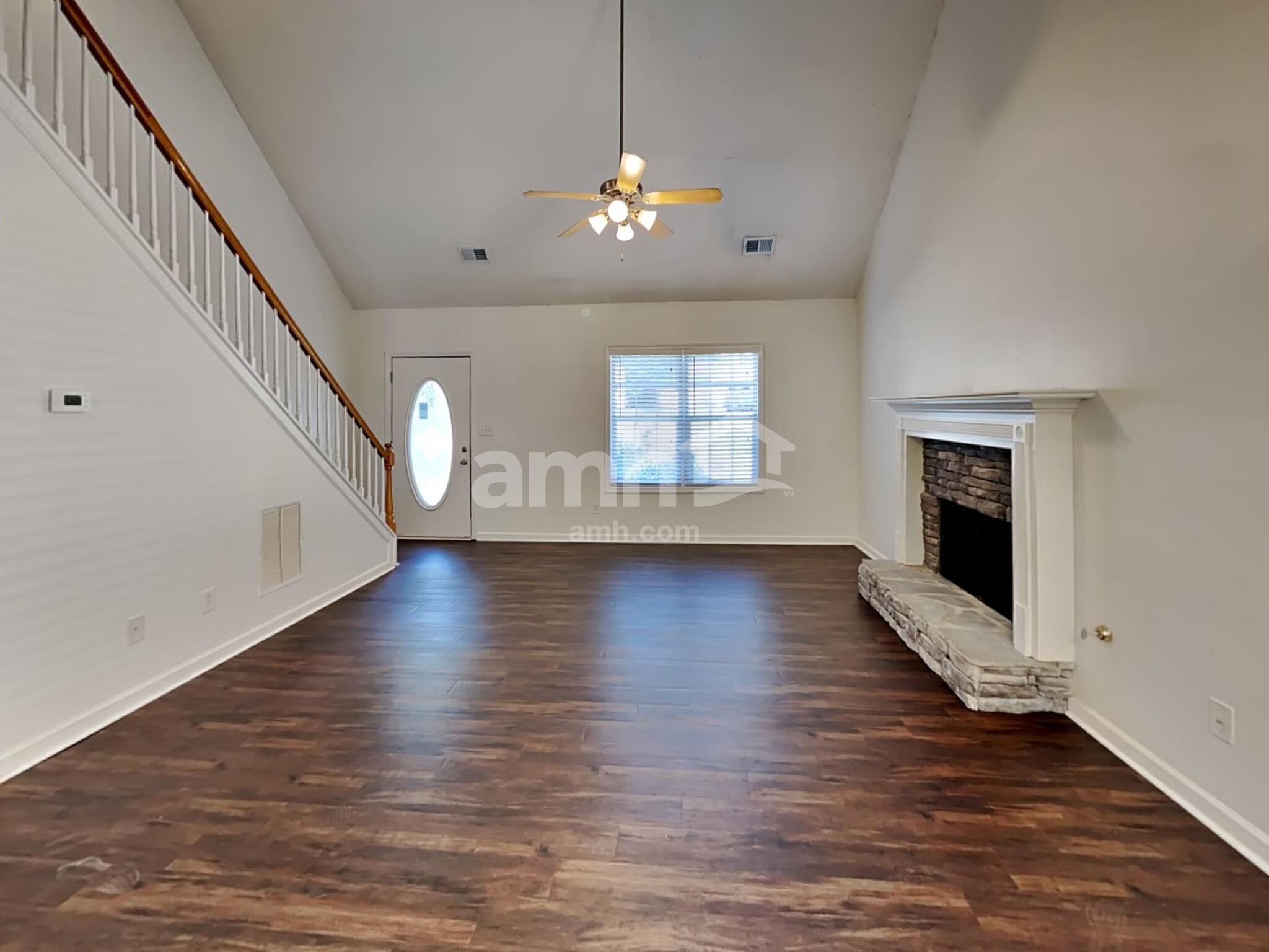 Building Photo - 208 MacKenzie Ct