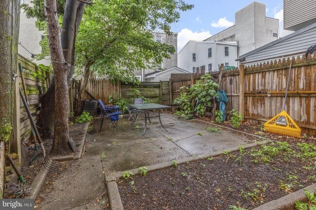 Building Photo - 1310 E Susquehanna Ave