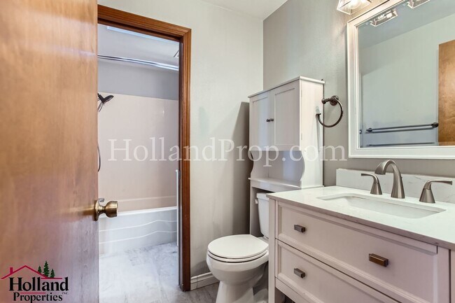 Building Photo - Charming 3-Bed, 2-Bath Home with Stunning Neighborhood Views & Excellent Amenities! NEW PRICE and...